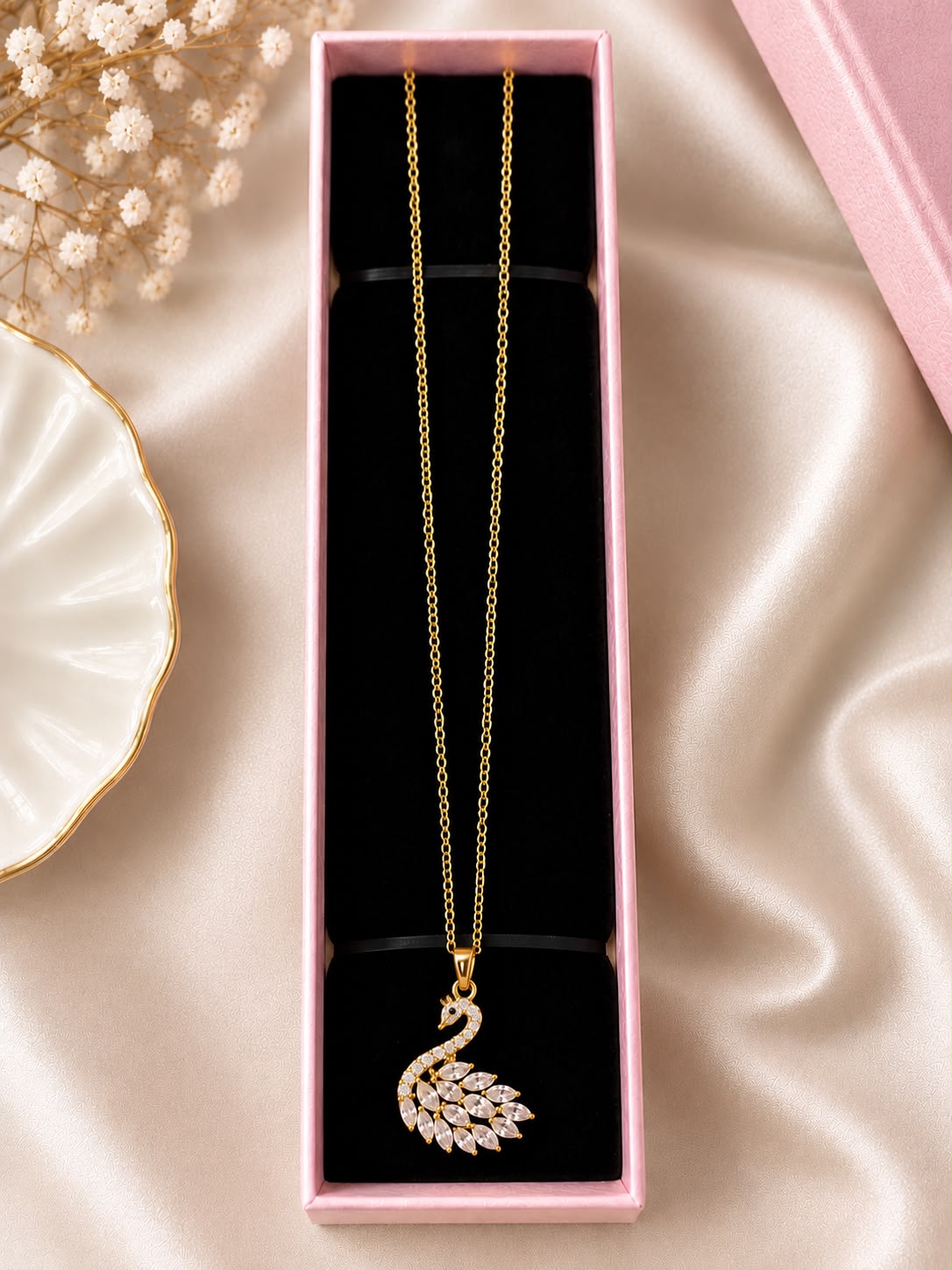 Swan Necklace